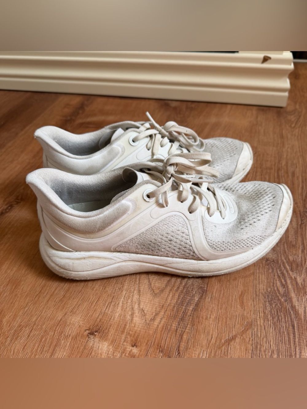 Lululemon Chargefeel Low Womens Workout Shoe Vapor / Light Ivory / Seal Grey